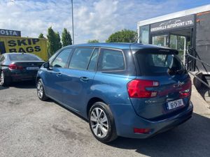 Citroen C4 2016    / 7 seater / - Image 2