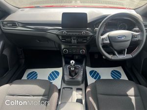 Ford Focus St-line 1.0i - Image 4