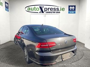 Volkswagen Passat 2.0 TDI Elegance Line Automatic - Image 3