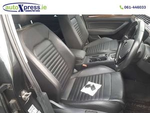 Volkswagen Passat 2.0 TDI Elegance Line Automatic - Image 4