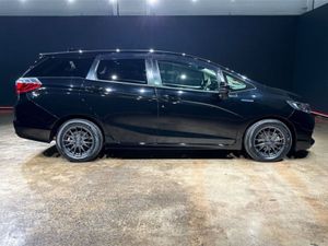Honda Shuttle 1.5 Hybrid - Upgraded Alloys - Huge - Image 2