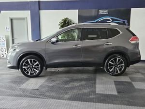 17 NISSAN X-TRAIL 7 SEATER DIESEL - Image 2