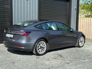 211 Tesla Model 3 Standard Range Plus - Image 3
