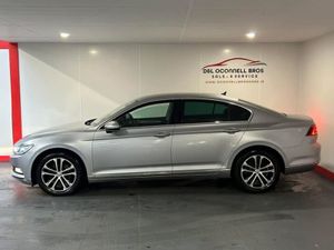 Volkswagen Passat Highline 2.0 TDI Manual 6speed - Image 4
