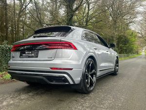 192 AUDI Q8 50TDI S LINE FLORETT SILVER - Image 2