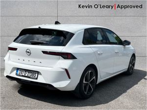 Opel Astra 5Dr Elegance Hatch 1.2 - Image 4