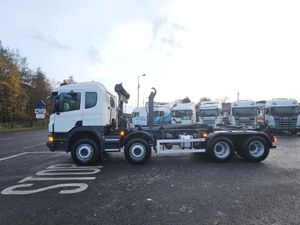 2015 Scania P410 8X4 Hook Loader - Image 4