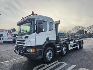 2015 Scania P410 8X4 Hook Loader - Image 3