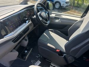 Volkswagen Multivan Life 1.5tsi Phev 240Bhp LOH 4 - Image 3