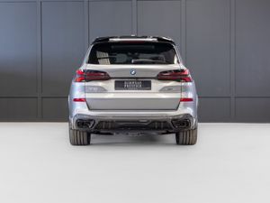 2025 BMW X5 X-Drive 50e M-Sport - Image 4