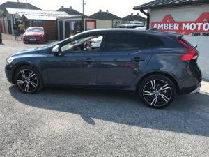 2016 VOLVO V40 AUTOMATIC - Image 4