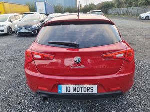 Alfa Romeo Giulietta 1.4L Automatic Low Mileage - Image 4