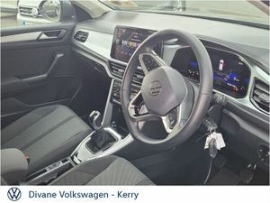 Volkswagen T-Roc Life 2.0 TDI 116 BHP - Image 4