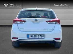 Toyota Auris Hybrid Business Edition - Image 4