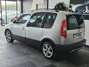 12 SKODA ROOMSTER SCOUT 1.6 DIESEL - Image 3