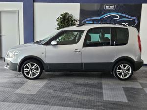 12 SKODA ROOMSTER SCOUT 1.6 DIESEL - Image 4