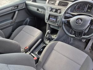 Volkswagen Caddy Highline NO VAT - Image 4