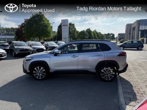 Toyota Corolla Cross 1.8 SOL *** COMES WITH 3 FREE - Image 4