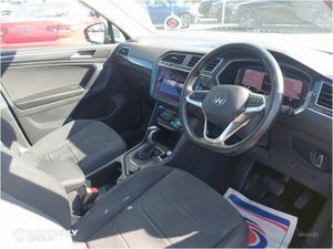 Volkswagen Tiguan 2.0 TDI 4motion Elegance 5dr DSG - Image 2