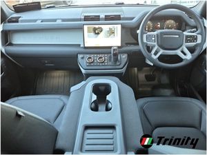 Land Rover Defender S Campaig Cold Climate Pack T - Image 2