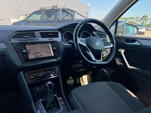 Volkswagen Tiguan Life 2.0tdi 150HP Auto - Image 3