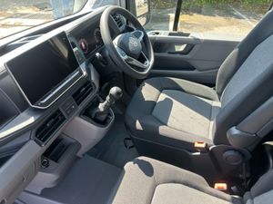 Volkswagen Crafter Trendline 30 MWB 140Bhp Manual - Image 3