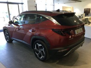 Hyundai Tucson Executive Plus 4WD Plug IN Hybrid - Image 4