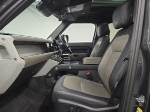 Land Rover Defender 2.0 P300 X-dynamic HSE 110 5d - Image 3