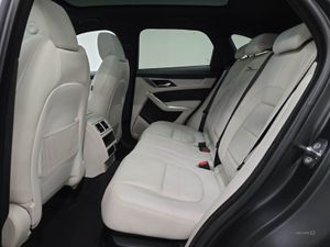 Jaguar F- PACE 2.0 D200 R-dynamic SE Black 5dr Au - Image 4