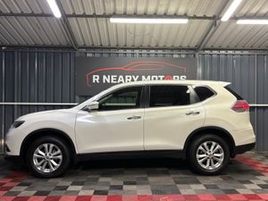 2016 161 Nissan X-Trail 1.6d SV 5 Seat Manual - Image 4