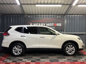 2016 161 Nissan X-Trail 1.6d SV 5 Seat Manual - Image 3