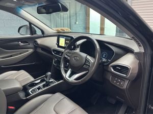 Hyundai Santa Fe Premium Plus 5DR Auto 4WD - Image 3