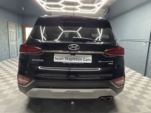Hyundai Santa Fe Premium Plus 5DR Auto 4WD - Image 4