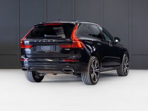 2020 Volvo XC60 T8 R-Design Pro - Image 3