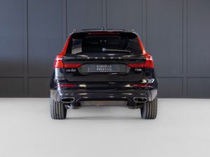2020 Volvo XC60 T8 R-Design Pro - Image 4