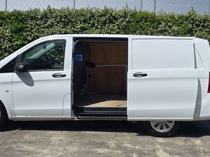 Mercedes-Benz Vito 2023 - Image 4