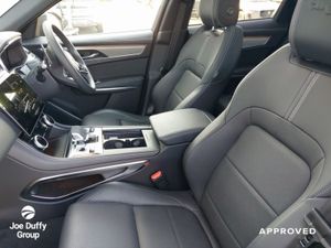 Jaguar F- PACE 2.0 P400e R-dymnamic SE Black (242) - Image 4