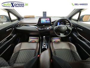 Toyota C-HR 1.8 Hybrid Leather Pack  Reversing Ca - Image 2