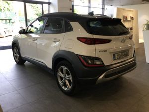 Hyundai Kona Executive TWO - Tone Roof Only 4 000 - Image 4