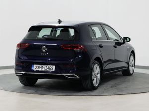 *86* 2023 Volkswagen Golf 2.0tdi style - Image 4
