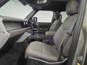 Land Rover Defender 3.0 D250 X-dynamic SE 110 5dr - Image 3