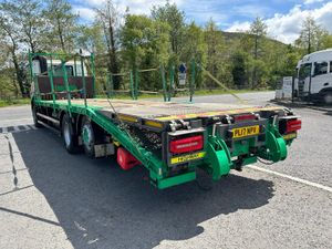 2017 Daf CF 330 cheesewedge beavertail 30ft body - Image 4