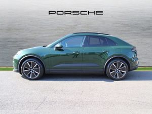 Porsche Macan 4 Electric - Image 4