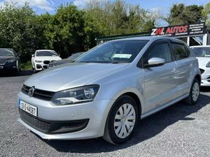2013 Volkswagen Polo With Revese Camera - Image 3