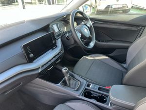 Skoda Octavia Octavia AMB 2.0tdi 115HP - MAY Madn - Image 3