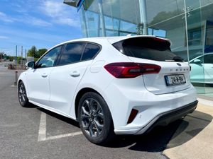 Ford Focus ST-Line 1.0 EcoBoost 125ps - Image 3