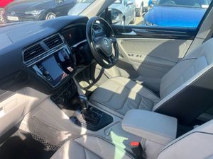 Volkswagen Tiguan R-line 2.0tdi 150HP Auto - Image 3