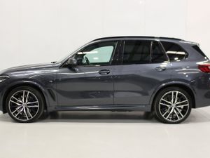 BMW X5 2021 45 E MSPORT Bowers & Wilkins Sound - Image 4