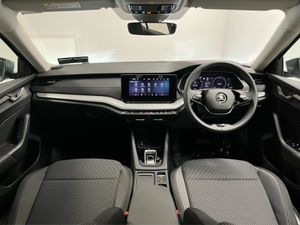 Skoda Octavia Selection DSG Mhev 1.5tsi 115BHP - - Image 4