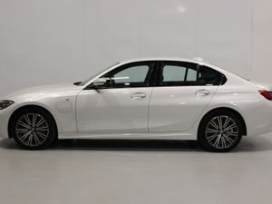 G20 330E M SPORT - Low kms - Image 4